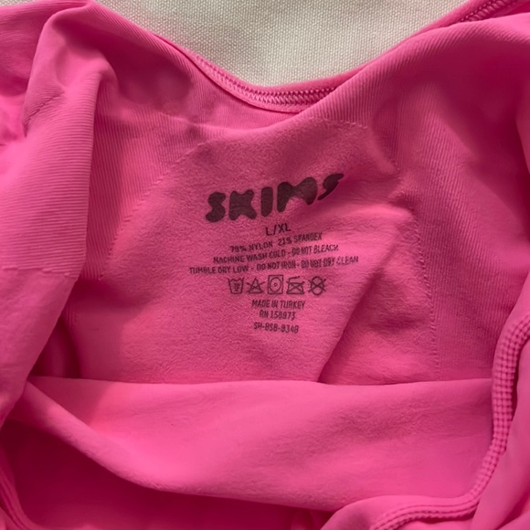 SKIMS SCULPTING BODYSUIT W. SNAPS - Picture 3 of 5